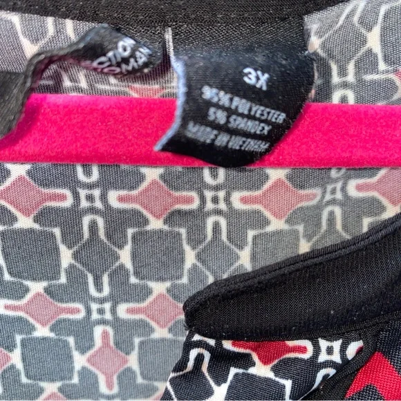 New Directions Geometric Patterned Women's Top - Black and Red Size 3X - Picture 3 of 7